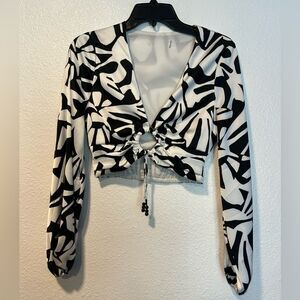 Black and White Abstract Women's Top